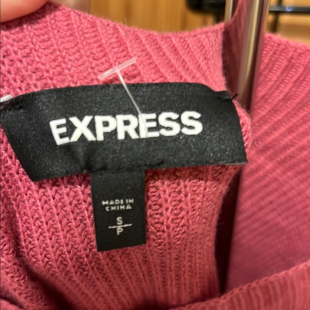 Express Rose Cold-Shoulder Tunic - Picture 2 of 12